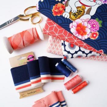 Baumwollsweat SAKURA Maneki Neko Blue Navy Hamburger Liebe