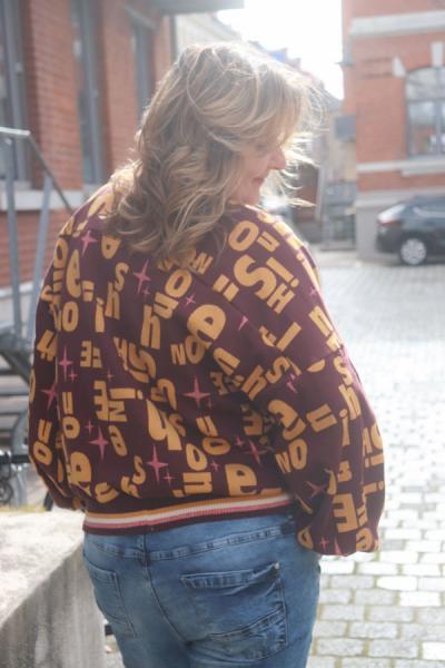 Shine On Jacquard Jersey bordeaux-curry-ortensia-gold
