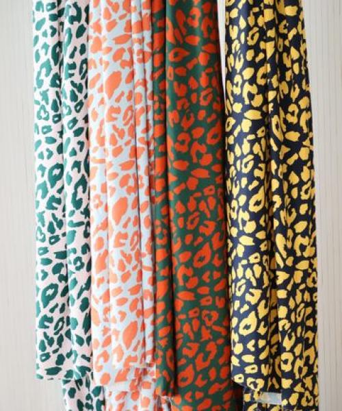 LENZING™ ECOVERO™ Viskose - Urban Leo - Tropic
